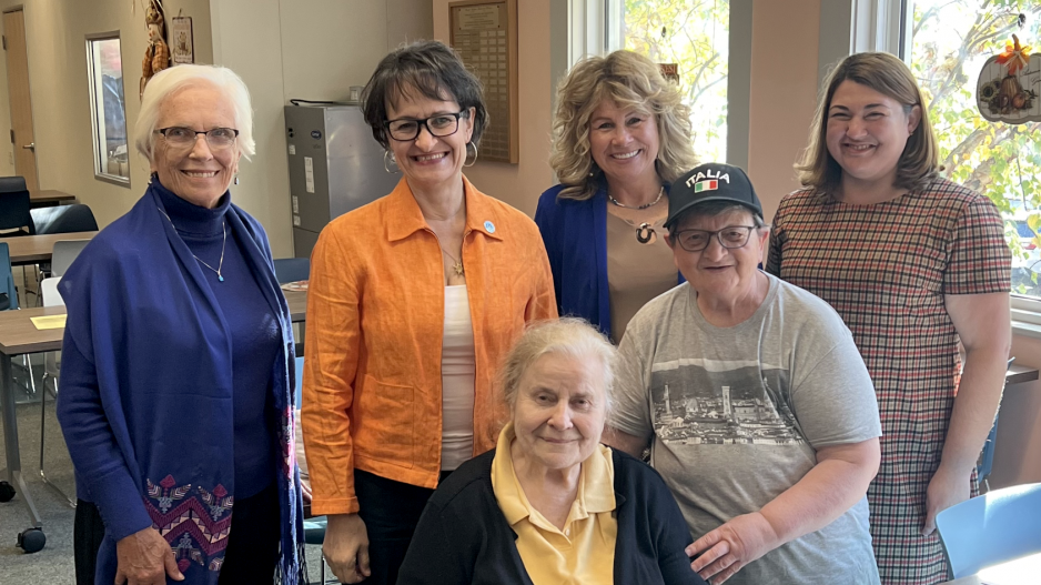 Katjana with Senors & Pat Jehlen Katjana with Senors & Pat Jehlen